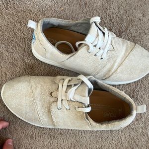 Tom brand, off white with sparkles size 8